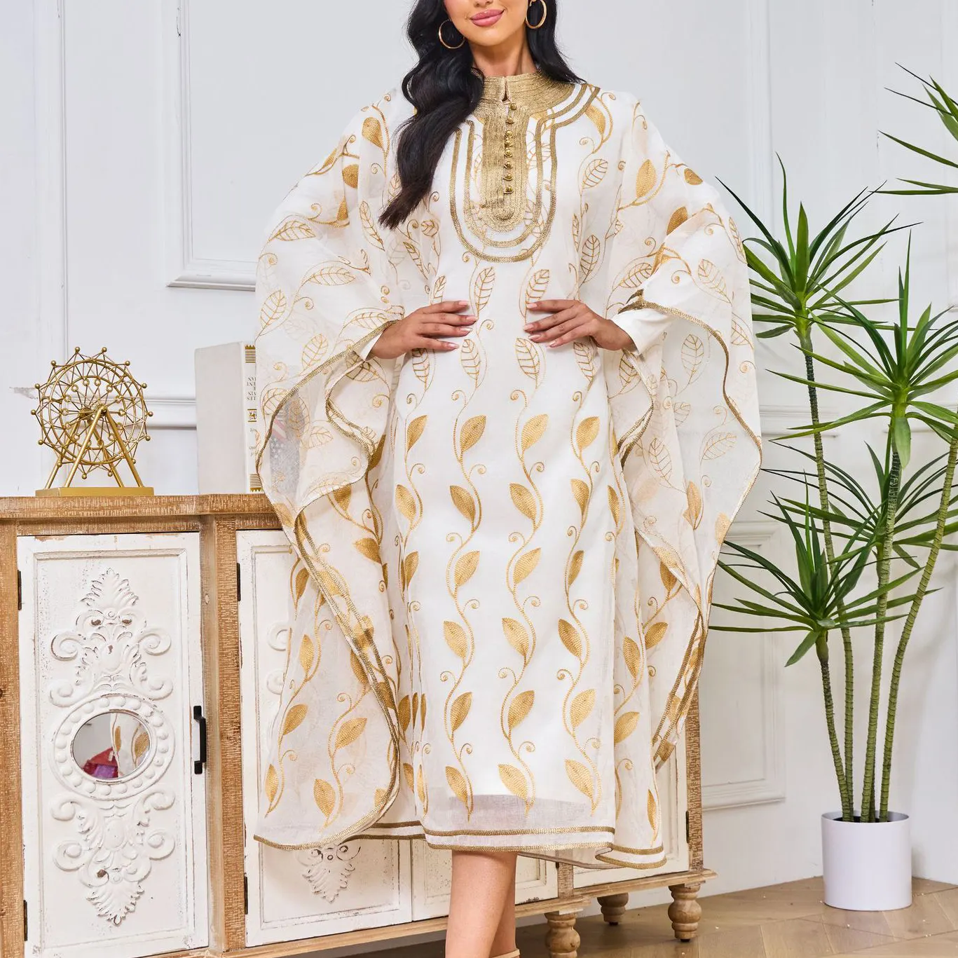 Moda kadın müslüman arap kadın uzun etek Kaftan lüks dikişsiz altın işlemeli iki parçalı Abaya müslüman kıyafetleri