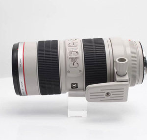 เลนส์เทเลโฟโต้สำหรับกล้องฟูลเฟรม Canon EF 70-200mm f/2.8L IS USM สภาพ 95% ใหม่ - Product Image 4