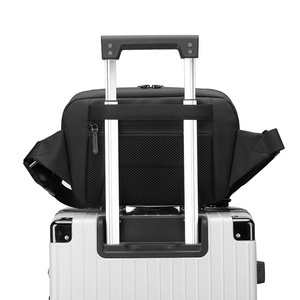 Bolso Bandolera de Moda OEM para Hombre, Riñonera de Nailon de Gran Capacidad, Impermeable, Moderna, para Negocios - Product Image 5