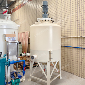 Tanque Mezclador de Plástico Vertical de 1000l Personalizado de Fábrica, Tanque de Mezcla Química con Agitador para Agroquímicos - Product Image 2