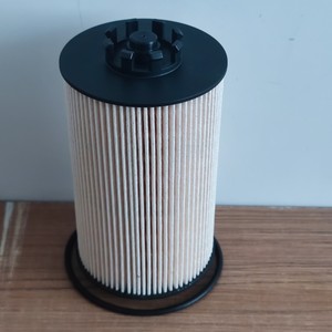 高性能ディーゼルエンジン部品 トラック燃料フィルターエレメント 51.12503-6003 E464KP01D418 FF42173 51125036003 - Product Image 5