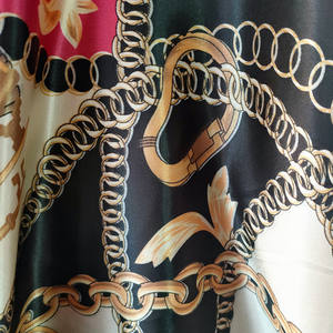 Usine En Gros Polyester <span class=keywords><strong>Soie</strong></span> Satin Africain Imprimer Tissus Échantillon Gratuit Impression Numérique Stretch Satin Tissu pour Robe - Product Image 2