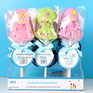 Venta al por mayor de piruletas de dibujos animados hechas a mano caja a granel dulces en forma de lindo para niños favores de fiesta, aperitivos, regalos y ventas al por menor - Product Image 3