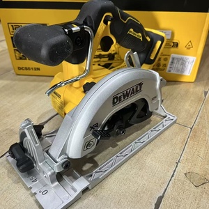 오리지널 <span class=keywords><strong>DEWALT</strong></span> DCS512N 무선 원형톱 (본체만) - Product Image 5