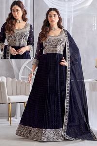 ชุดเดรส Anarkali สีน้ำเงินกรมท่าสำหรับผู้หญิง พร้อมงานปักอย่างดีที่คอเสื้อและผ้าคลุมไหล่ สำหรับงานแต่งงาน งานเฉลิมฉลอง และงานเลี้ยง - Product Image 2