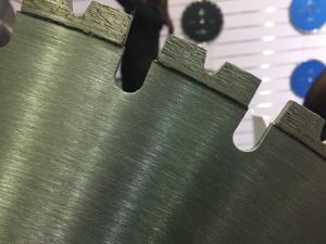 Allemagne Offre spéciale 800mm Arix Diamond Segment <span class=keywords><strong>Lame</strong></span> de scie murale pour la construction Béton armé <span class=keywords><strong>Outil</strong></span> <span class=keywords><strong>diamant</strong></span>é pour la pierre - Product Image 6