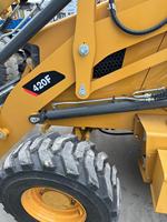 Performances exceptionnelles avec une bonne qualité, chargeuse-pelleteuse d'occasion CAT 420F, moteur d'origine, peinture d'origine, homologuée EPA