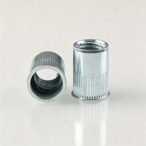 Tuerca remachable de cabeza moleteada de acero inoxidable con brida, grado A, nivel 6.8, para equipos de transporte ferroviario - Product Image 2