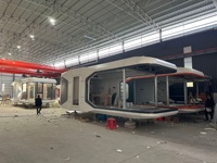 Capsule spatiale conteneurisée pliable avec technologie de maison pliable et tuiles de toiture pour villa à déploiement rapide