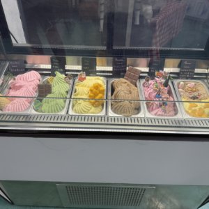 Vitrina Refrigeradora Comercial de 8 Bandejas para Postres y Helados, Congelador de Mostrador para Gelato con Descongelación Automática - Product Image 1