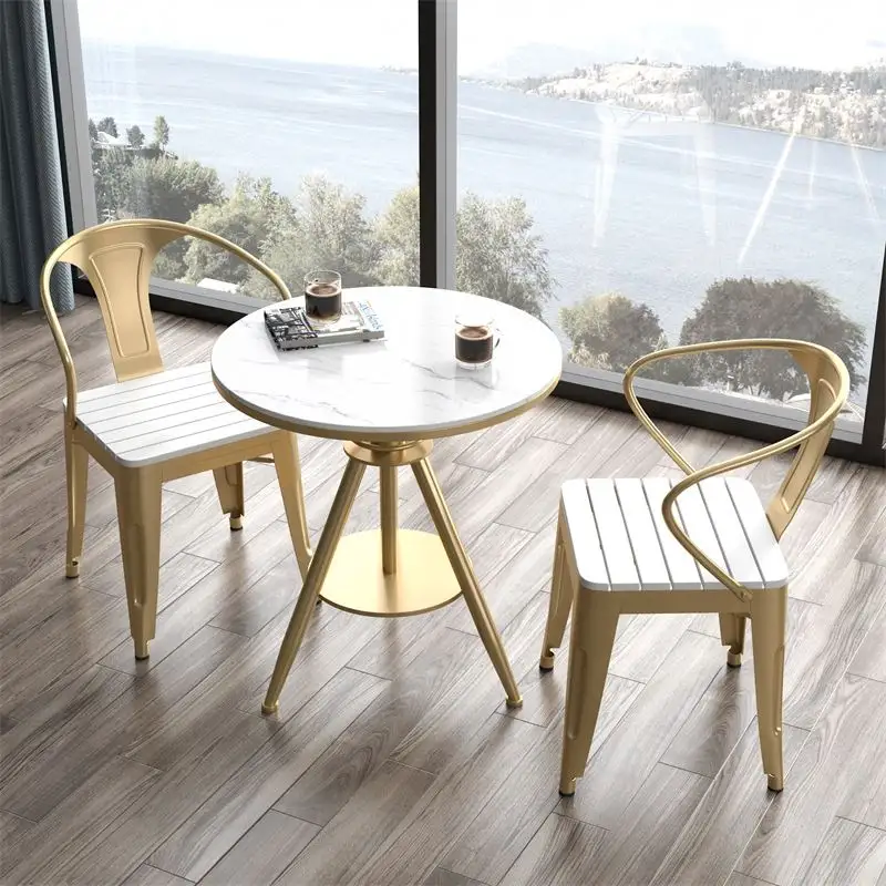 Meja bulat marmer toko minum Nordic dengan 2 kursi meja kopi sisi logam santai rumah dan kursi