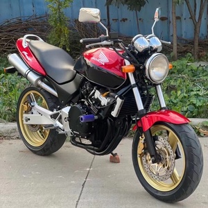 Moto Sportiva Honda CB Street Bike Usata Importata, Gialla <span class=keywords><strong>Hornet</strong></span> 250cc, Quattro Cilindri Raffreddata ad Acqua, <span class=keywords><strong>Motocicletta</strong></span> di Grande Cilindrata - Product Image 5