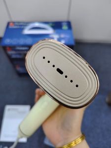 Défroisseur Vapeur de Luxe Hoffmans Blanc et Bleu 1200W avec Finition Dorée, Poignée Pliable et Accessoires Tête de Brosse - Product Image 4