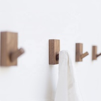 Crochet en bois massif sur la porte à suspendre au mur sans poinçonnage Crochet à vêtements à suspendre au mur