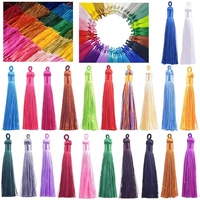 Frange de gland en soie rayonne colorée pour la fabrication de bijoux utilisation décorative polyvalente sur les textiles de maison vêtements rideaux téléphones portables