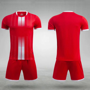 เสื้อฟุตบอลคุณภาพสูง 100% โพลีเอสเตอร์ สีขาว ชุดฟุตบอลสำหรับผู้ชาย - Product Image 3