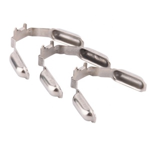 Clips à ressort en métal estampé sur mesure, supports de fixation pour contacts de chargeur de voiture, clips de guidage, pièces estampées, service OEM - Product Image 4