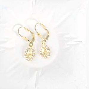 Pendientes de Oro de 14K con Baño de Plata, La Santa Muerte, Virgen María Católica, con Cierre de Palanca, Protección Religiosa, Joyería del Día de los Muertos - Product Image 3
