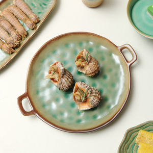 Assiette de service ovale en céramique, glaçure craquelée verte, style Wabi Sabi, vaisselle artisanale pour les fêtes - Product Image 3