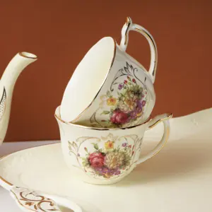 Service à thé rétro en porcelaine jaune, avec motif de roses, Style européen, service à thé Vintage en céramique