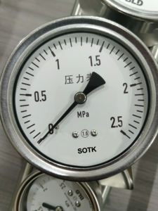 เกจวัดแรงดันน้ำมันไฮดรอลิกแบบกันกระแทก ขนาด <span class=keywords><strong>2.5</strong></span>~6 นิ้ว ทำจากสแตนเลส บรรจุกลีเซอรีน - Product Image 5