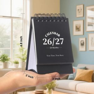 Calendrier de bureau exécutif mettant en valeur des citations inspirantes et offrant une ample place pour les notes pour la définition des objectifs professionnels - Product Image 2