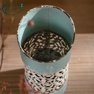 Vase en métal de style américain, rond, shabby chic, finition vieillie, décoration florale pour le bureau - Product Image 4