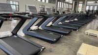 Tapis de course commercial électrique avec affichage LED pour usage professionnel en salle de sport