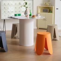 Tabouret moderne en plastique empilable, épaissi, de luxe léger, chaise de salle à manger haut de gamme, tabouret en forme de pétale, tabouret d'appoint pour restaurant