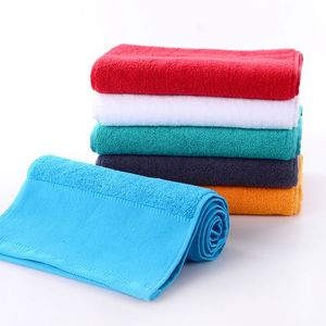 Serviette de sport en coton 100% personnalisée avec logo brodé, séchage rapide, idéale pour les voyages et la remise en forme - Product Image 3