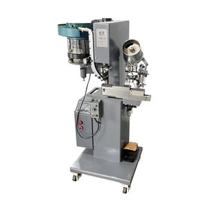 Автоматический станок JZ-989DS для установки D-образных люверсов и крючков для шнурков на защитную рабочую обувь - Product Image 3