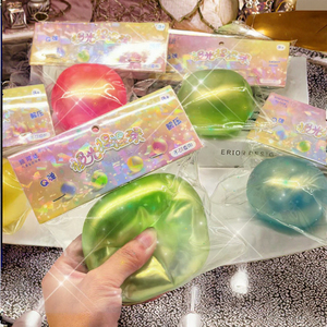 Juguete Antiestrés de TPR con Forma de Manzana Verde Brillante, Suave y Realista, Diseño de Fruta para Niños y Adultos, Alivio de la Ansiedad - Product Image 3