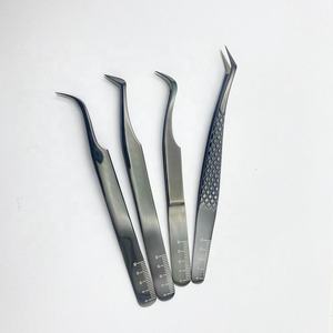 Pinzas de extensión de pestañas de acero inoxidable sostenibles con logotipo personalizado más vendidas Punta puntiaguda de Color de plasma para uso en belleza - Product Image 2