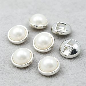 Boutons à tige en fausses perles crème blanches en forme de demi-boule, 16L, pour chemises et robes, cousus à la main - Product Image 3
