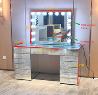 Coiffeuse à miroir de haute qualité avec miroir éclairé en verre et accents de bouton en cristal luxueux pour chambre à coucher