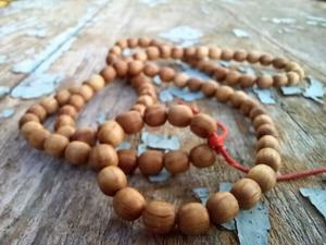 Colliers en bois faits à la main à partir de perles de bois naturelles, conçus pour un usage quotidien, style traditionnel, accessoires de mode - Product Image 2