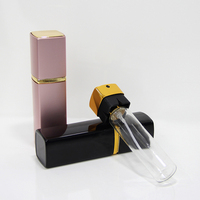 Offres Spéciales Mini carré en aluminium rechargeable atomiseur de parfum voyage Portable vaporisateur de parfum pour les soins personnels