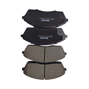 Plaquettes <span class=keywords><strong>de</strong></span> <span class=keywords><strong>frein</strong></span> à <span class=keywords><strong>disque</strong></span> en céramique OEM D1454-8738 neuves, sans poussière, personnalisées, souples, pour l'avant, compatibles avec <span class=keywords><strong>Ford</strong></span> <span class=keywords><strong>Fiesta</strong></span> - Product Image 1