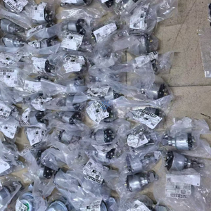 มอเตอร์สตาร์ท 8943795431 ปั๊มน้ำมันเชื้อเพลิง 5825500300 รีเลย์สตาร์ท 8980056311 เทอร์โบชาร์จเจอร์ 8970444180 สำหรับอะไหล่เครื่องยนต์รถขุดอีซูซุ - Product Image 3