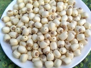 Semillas de loto secas vietnamitas Bolsa de 1kg Aperitivo crujiente entero de alta calidad con certificación ISO con vida útil de 24 meses - Product Image 2