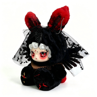 Prêt à être expédié maintenant : Peluche Lapin Noir Mengqi, Lapin Doux Noir et Rouge avec Voile en Dentelle et Ornement Chauve-souris – Cadeau Romantique pour la Saint-Valentin