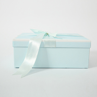 Vente chaude De Luxe Bleu Arc Boîte-Cadeau Réutilisable À Prix Économique Carton Papier Emballage Spot Couleur Impression Mat Stratification