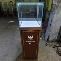 Vitrine de présentation de luxe en aluminium robuste avec éclairage LED blanc et logo personnalisé, dessus en verre pour magasin de détail