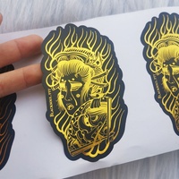 Autocollants personnalisés faciles à décoller, résistants aux UV, impression durable, vinyle PVC auto-adhésif, imperméable, découpe à la forme, autocollants holographiques d'anime