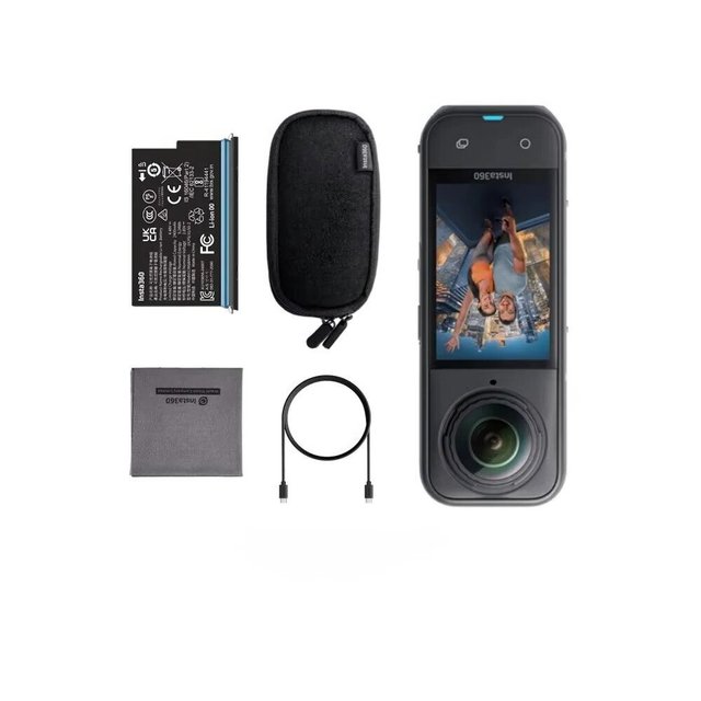 Insta360 X4 Waterproof 8K with CMOS Sensor 4K Wide-Angle Video AI Stabilization 2.0" Screen for Sports Outdoor Use Action Camera