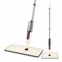 Serpillère pulvérisatrice 400 ml avec réservoir intégré, pulvérisation et lavage en une seule passe, manche en acier durable, tampon en microfibre robuste, trou de suspension pour un rangement facile à la maison
