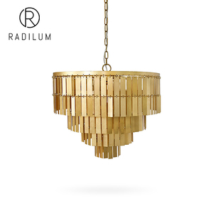 Lámpara de Araña Moderna de Lujo de Latón con Niveles para Vestíbulo de Hotel, Vestíbulo de Villa, Bombilla E14/E12, Certificación ULCE, Lámpara de Araña Priscilla de Cuatro Niveles - Product Image 1