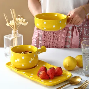 Simple polka dot glazed Ceramic Breakfast Combination Set Home Dining Oatmeal Bowl with handle and Food Plate