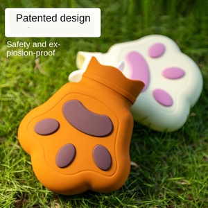 Chauffe-mains en silicone écologique, nouveau style chinois, rempli d'<span class=keywords><strong>eau</strong></span>, chauffage au micro-ondes, dessin animé tendance, facile à transporter, patte de chat, <span class=keywords><strong>eau</strong></span> <span class=keywords><strong>chaude</strong></span> - Product Image 1