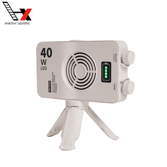 40W Mini Portable LED Emitting Panel Selfie-Ready Photography Lighting with Adjustable Colors Made of Plastic Aluminium